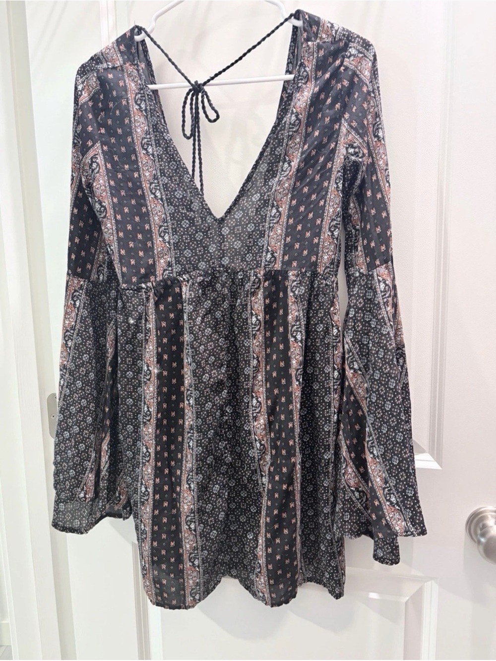 Women’s Black Floral Boho V-Neck Mini Dress